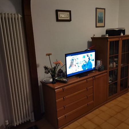 Camera In Appartamento Pordenone Exteriér fotografie